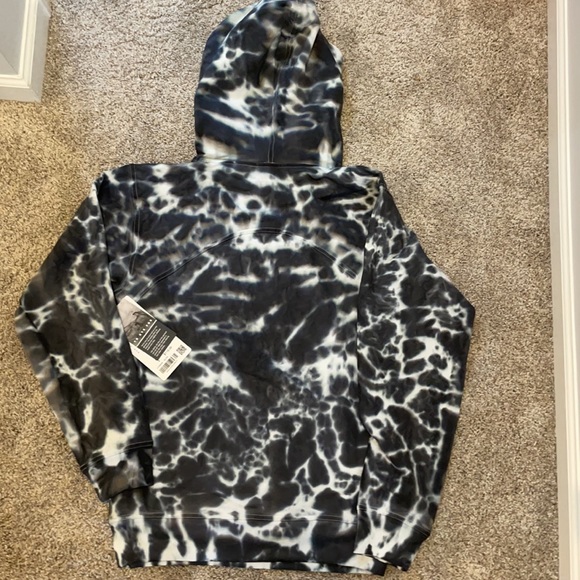 Lululemon all yours hoodie 4 tie dye NWT - Picture 3 of 4